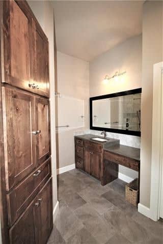 Image gallery image